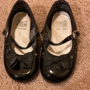Small Steps girls black bow dress shoe